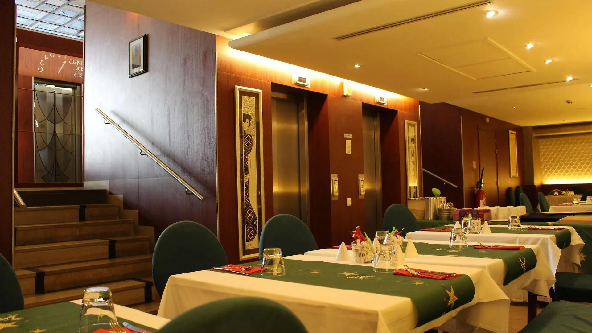 Hotel Art Deco Euralille Francja