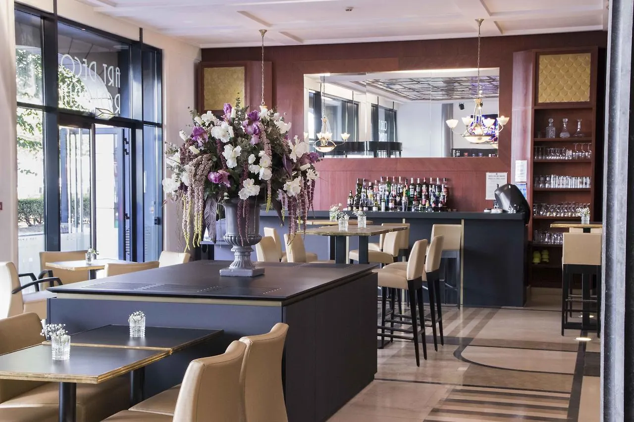 Hotel Art Deco Euralille  Lille