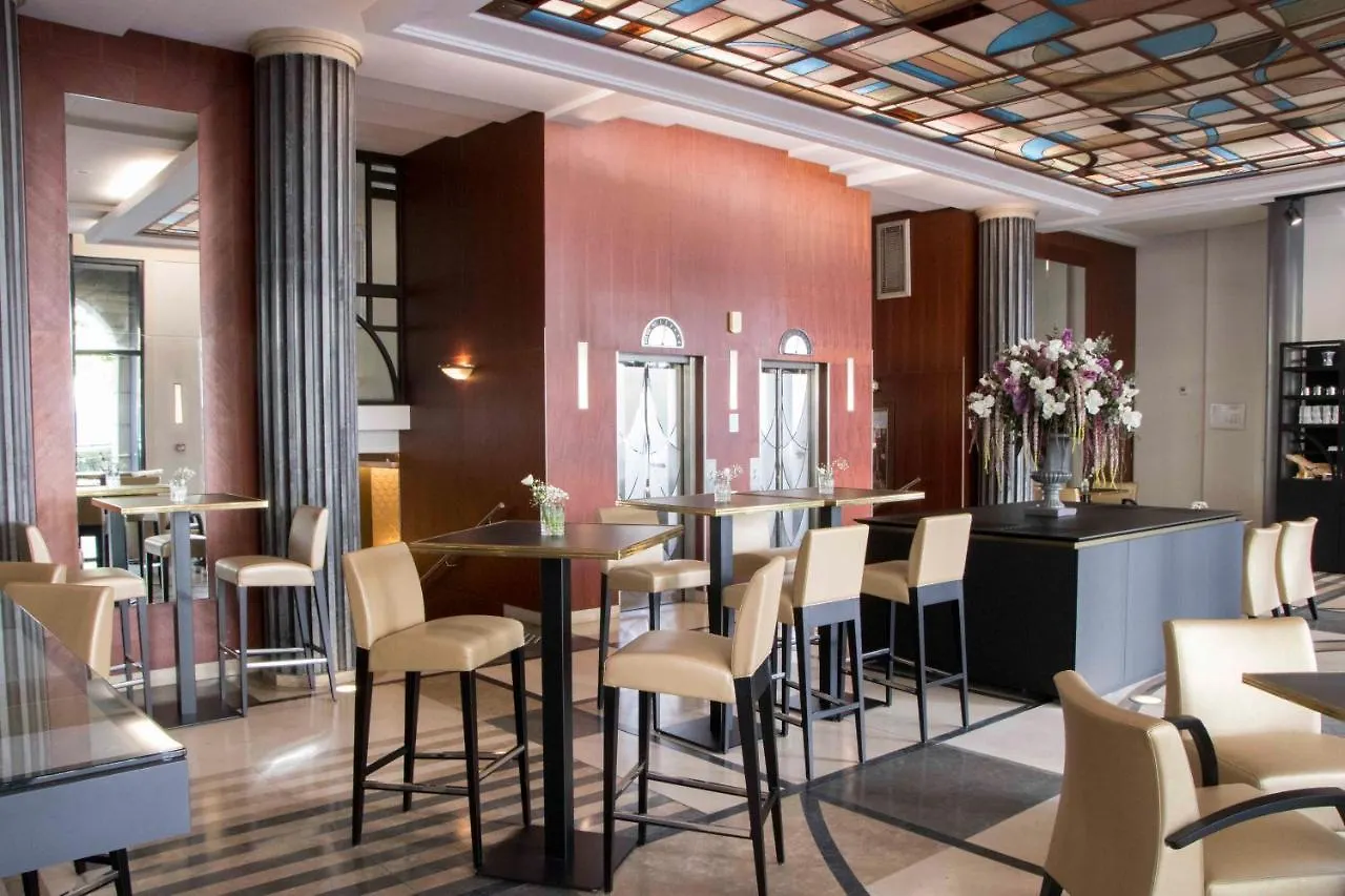 ***  Hotel Art Deco Euralille Francja